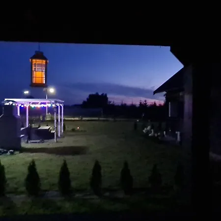 Nad Jeziorem Chalet Podamirowo